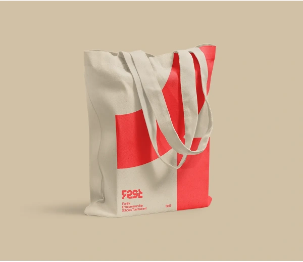 Tygkasse med FESTs logotyp